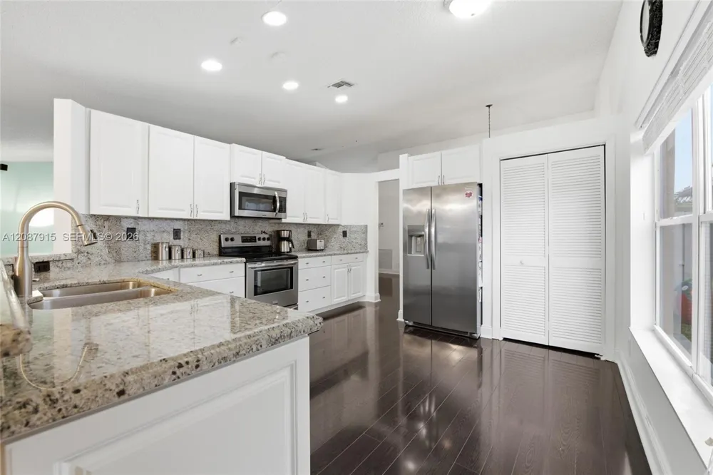 5346 NW 99th Way Coral Springs, FL 33076