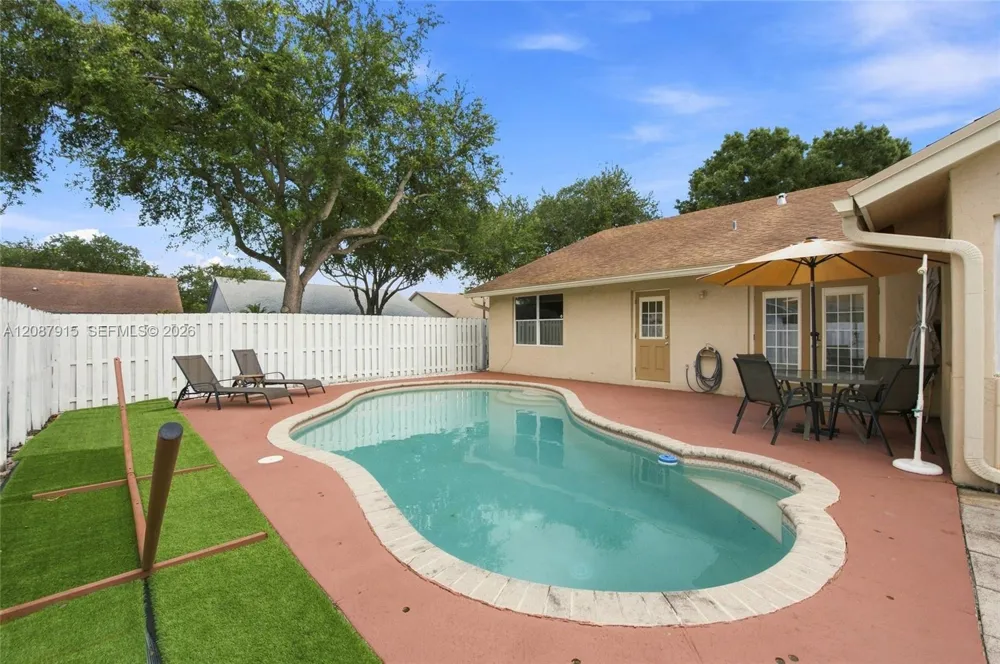 5346 NW 99th Way Coral Springs, FL 33076