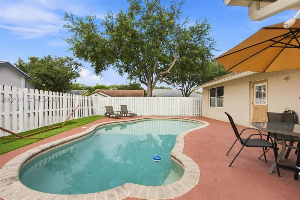 5346 NW 99th Way Coral Springs, FL 33076