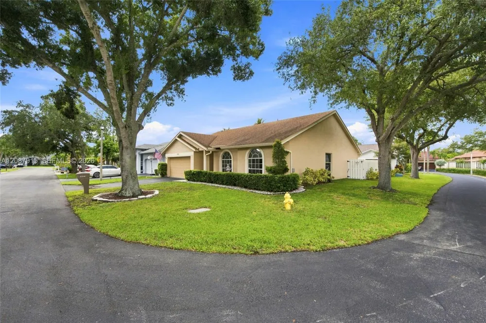 5346 NW 99th Way Coral Springs, FL 33076
