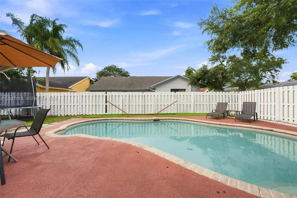 5346 NW 99th Way Coral Springs, FL 33076