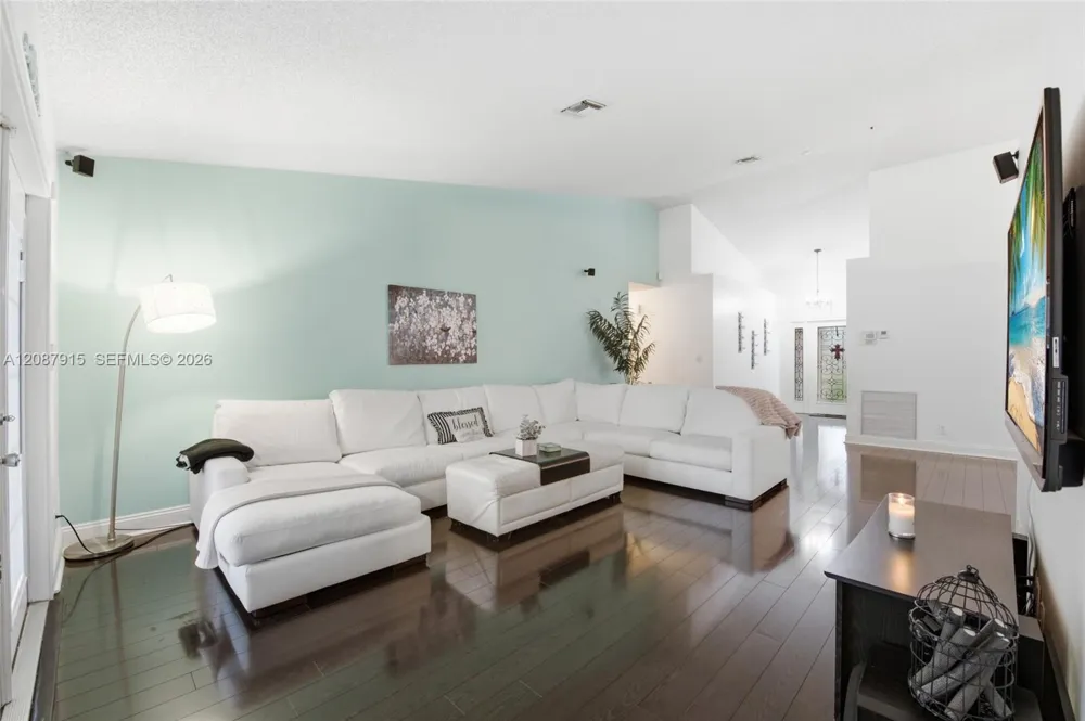 5346 NW 99th Way Coral Springs, FL 33076