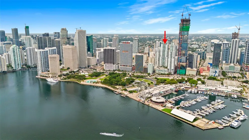 253 NE 2nd St #2501 Miami, FL 33132