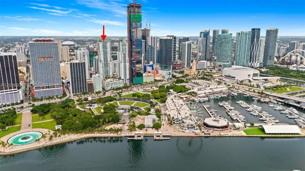 253 NE 2nd St #2501 Miami, FL 33132