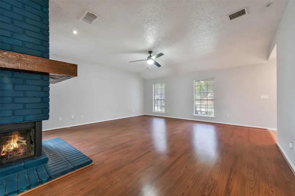 2708 Glendale Drive Pearland, TX 77584