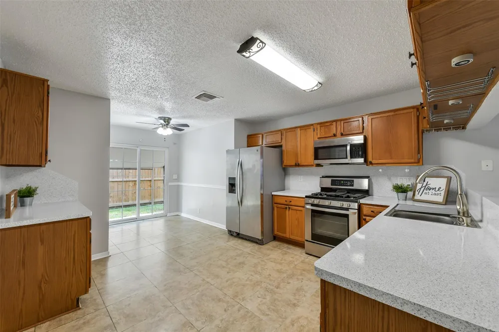 2708 Glendale Drive Pearland, TX 77584