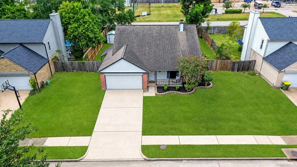 2708 Glendale Drive Pearland, TX 77584