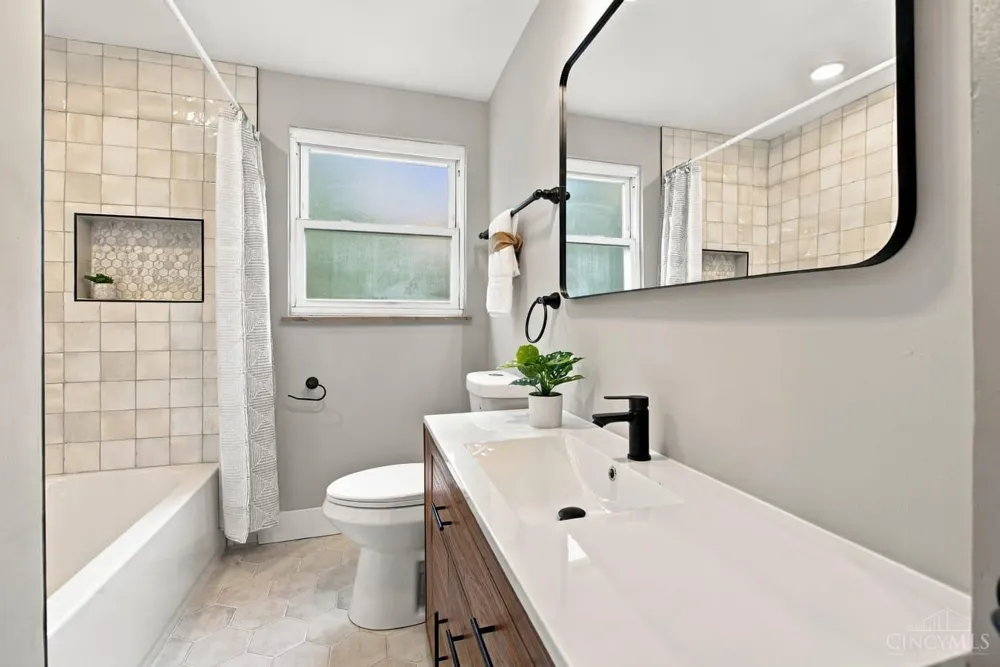 6626 Home City Avenue Cincinnati, OH 45233