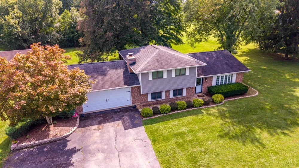 4953 Brant Road Salem, OH 45152