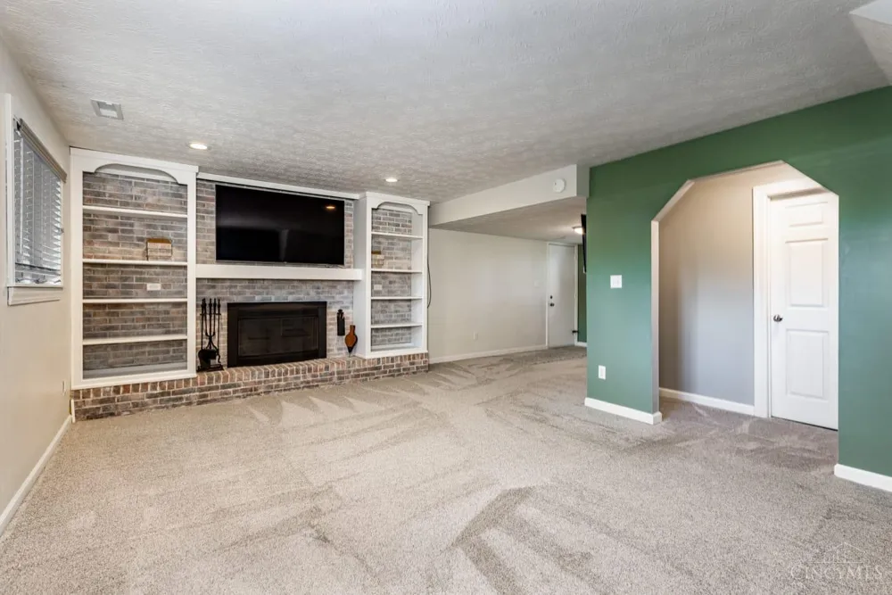4953 Brant Road Salem, OH 45152