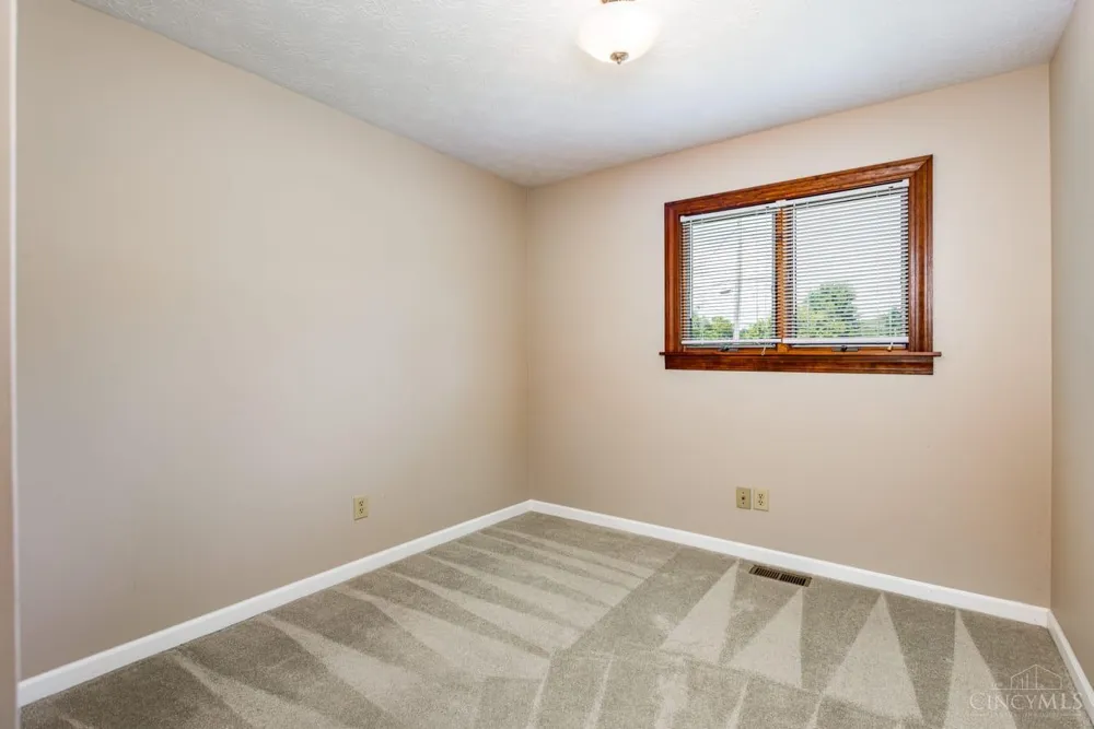4953 Brant Road Salem, OH 45152