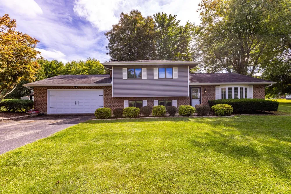 4953 Brant Road Salem, OH 45152