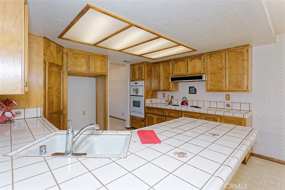 13564 Quapaw Road Apple Valley, CA 92308