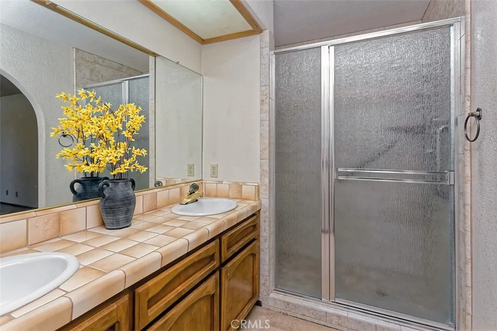 13564 Quapaw Road Apple Valley, CA 92308
