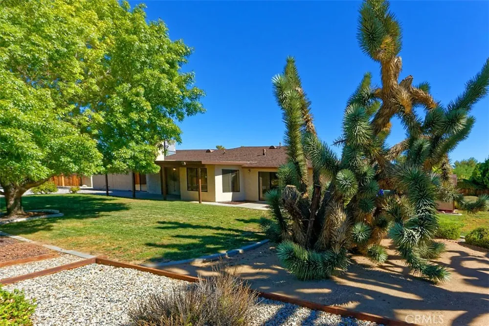 13564 Quapaw Road Apple Valley, CA 92308