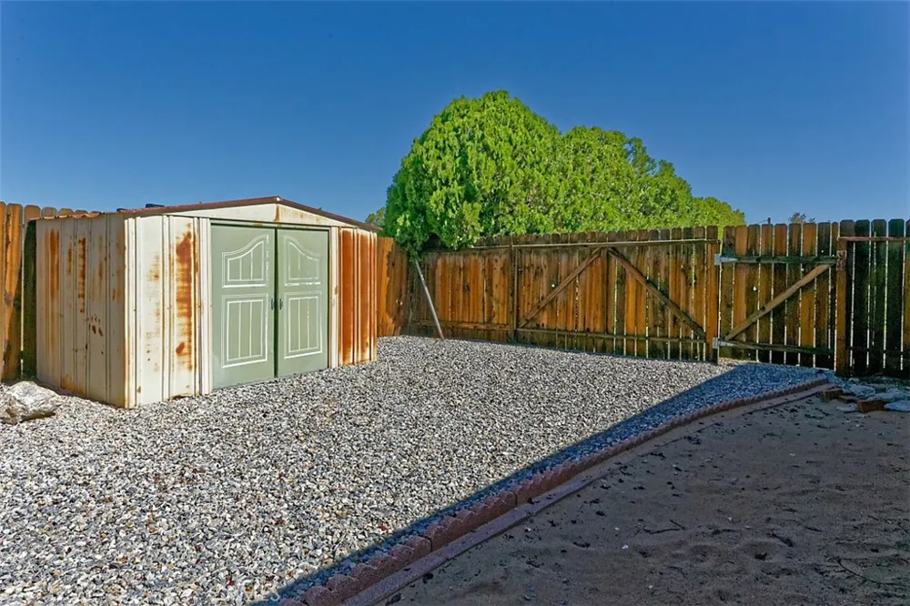 13564 Quapaw Road Apple Valley, CA 92308