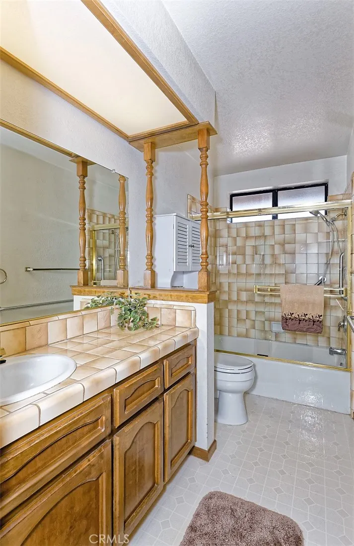 13564 Quapaw Road Apple Valley, CA 92308