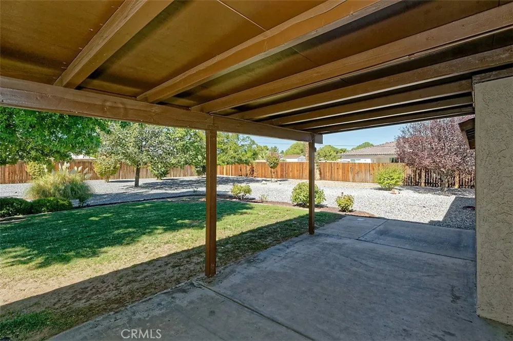 13564 Quapaw Road Apple Valley, CA 92308