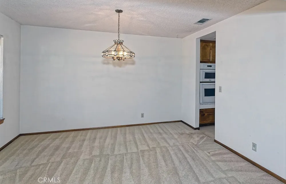 13564 Quapaw Road Apple Valley, CA 92308