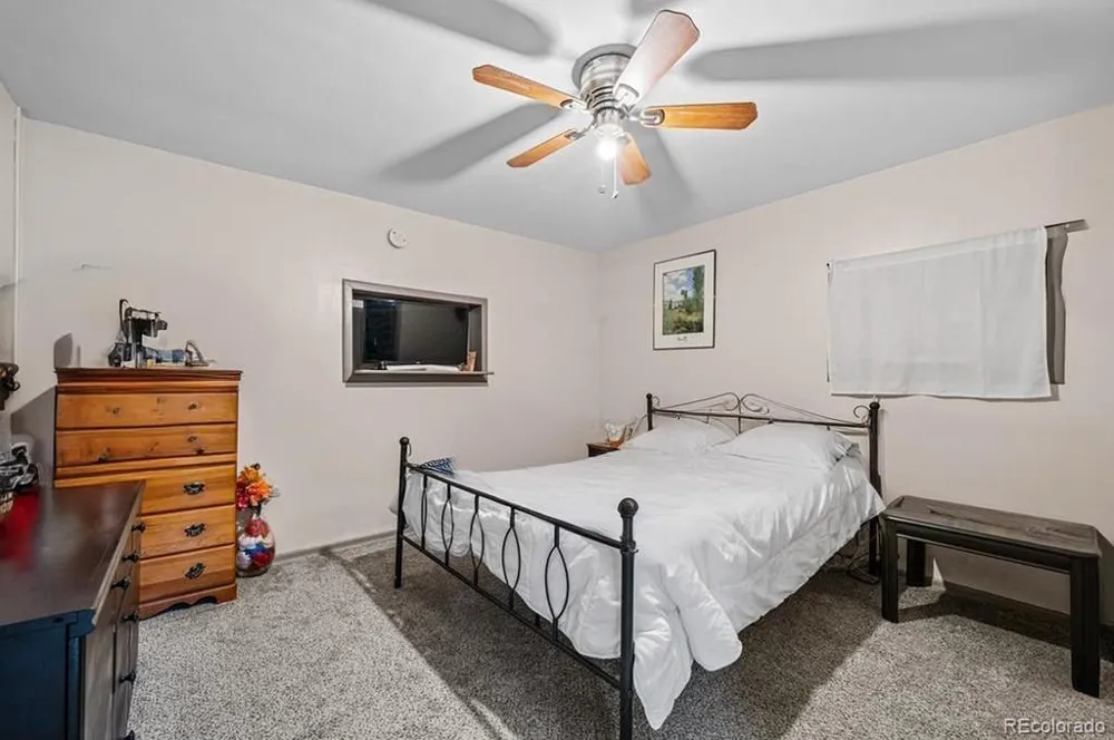 302 Meade Avenue Pueblo, CO 81001