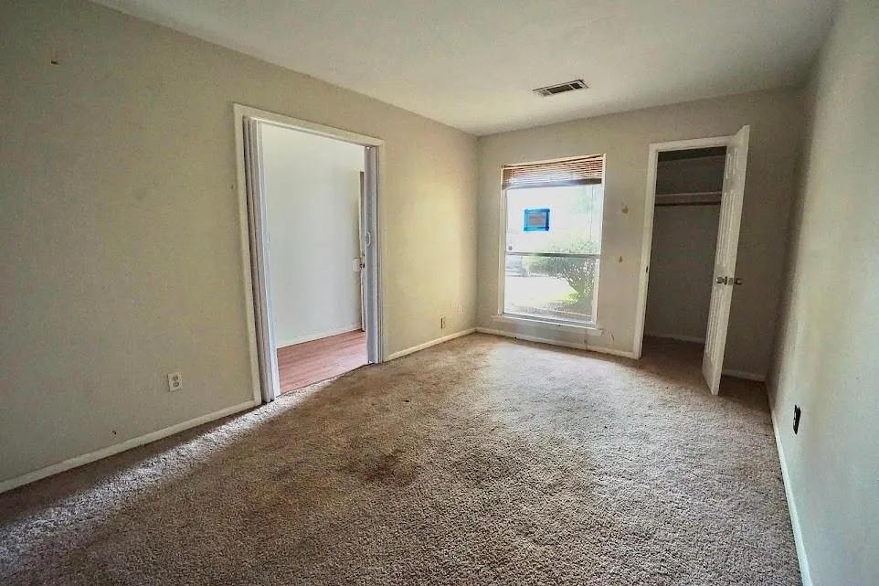 324 Pine Street Lake Jackson, TX 77566