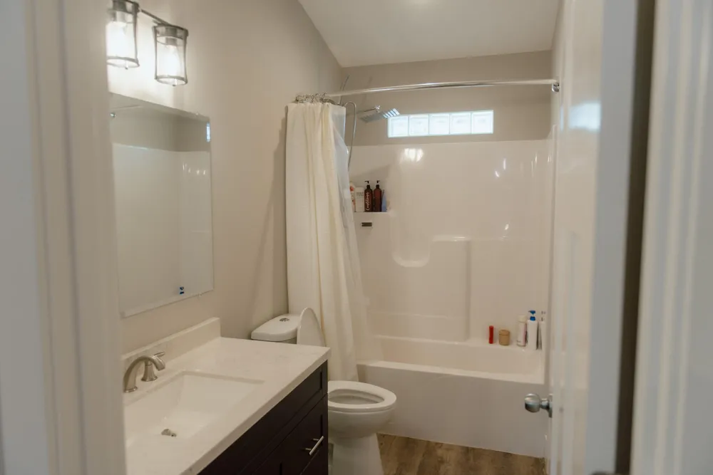 2401 Lamar Avenue SW Wyoming, MI 49519