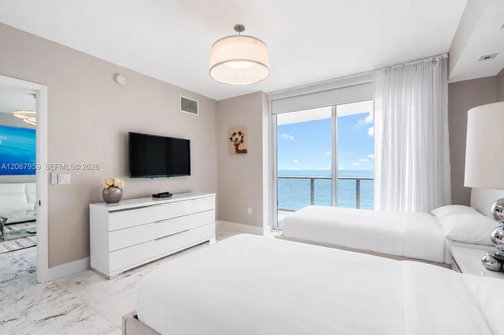 3951 S Ocean Dr #1002 Hollywood, FL 33019