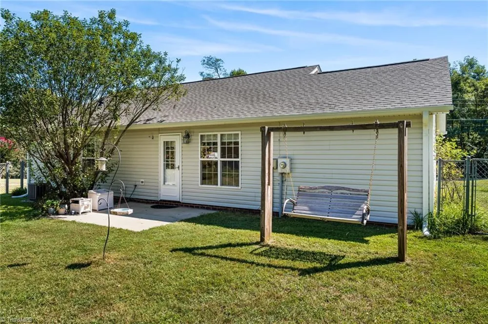 3803 Mulberry Lane High Point, NC 27265