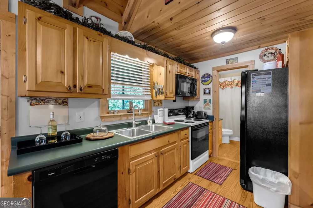 445 Skyview CIR Clarkesville, GA 30523