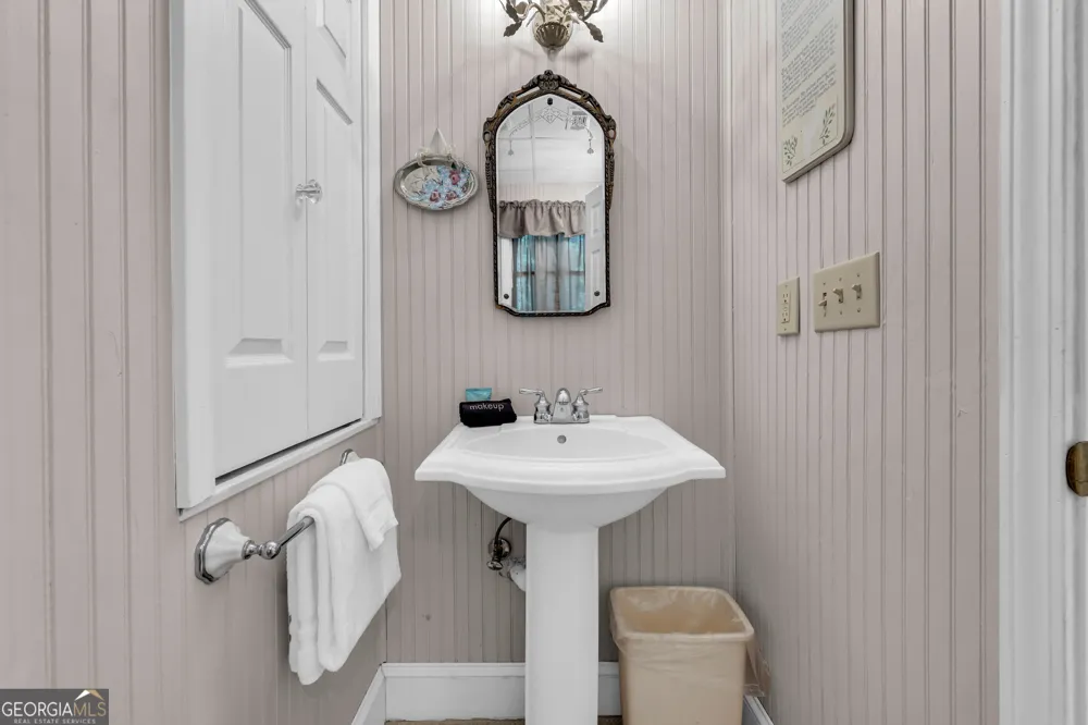 445 Skyview CIR Clarkesville, GA 30523