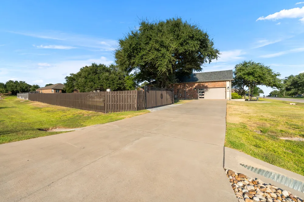 123 Archstone Loop Belton, TX 76513