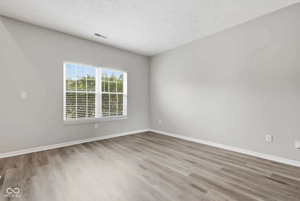 5320 Sandwood Drive Indianapolis, IN 46235