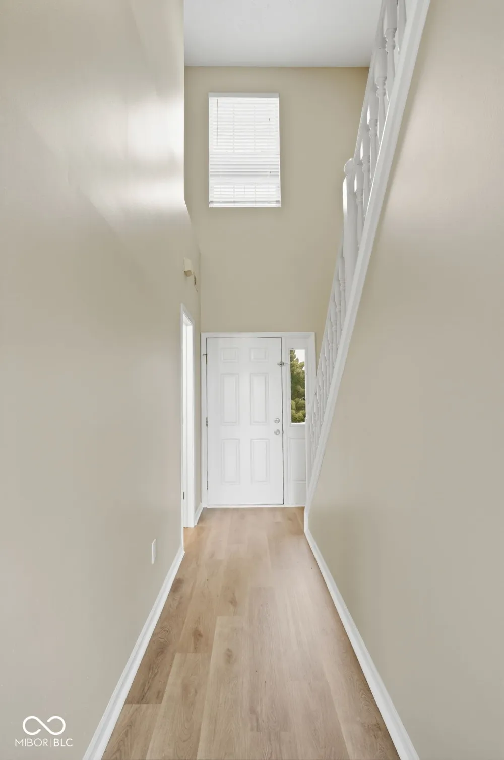 5320 Sandwood Drive Indianapolis, IN 46235