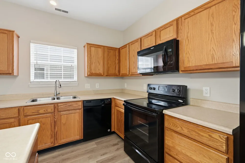 5320 Sandwood Drive Indianapolis, IN 46235