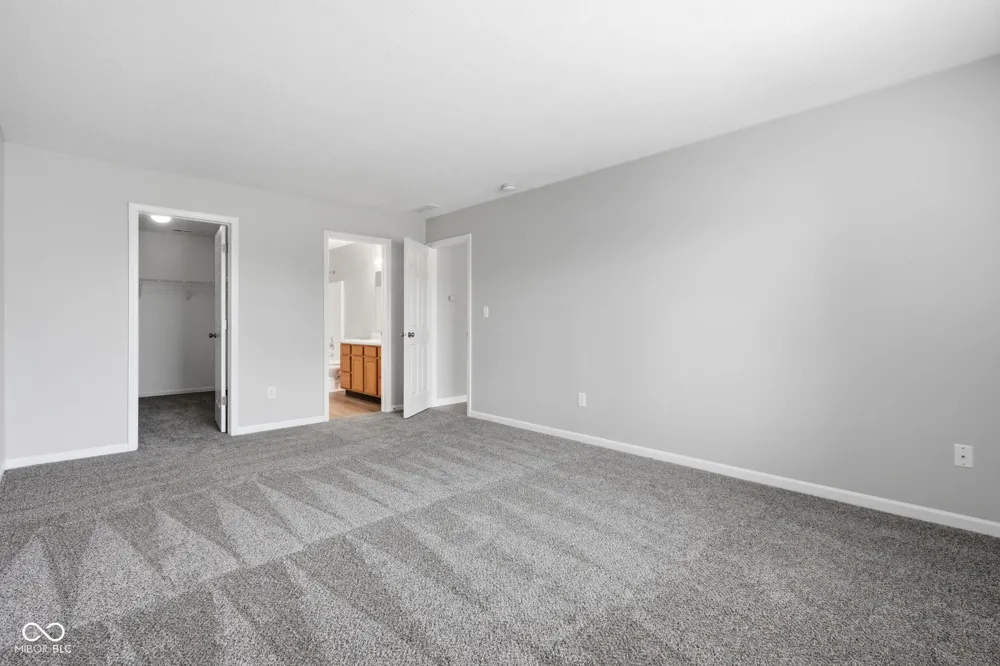 5320 Sandwood Drive Indianapolis, IN 46235