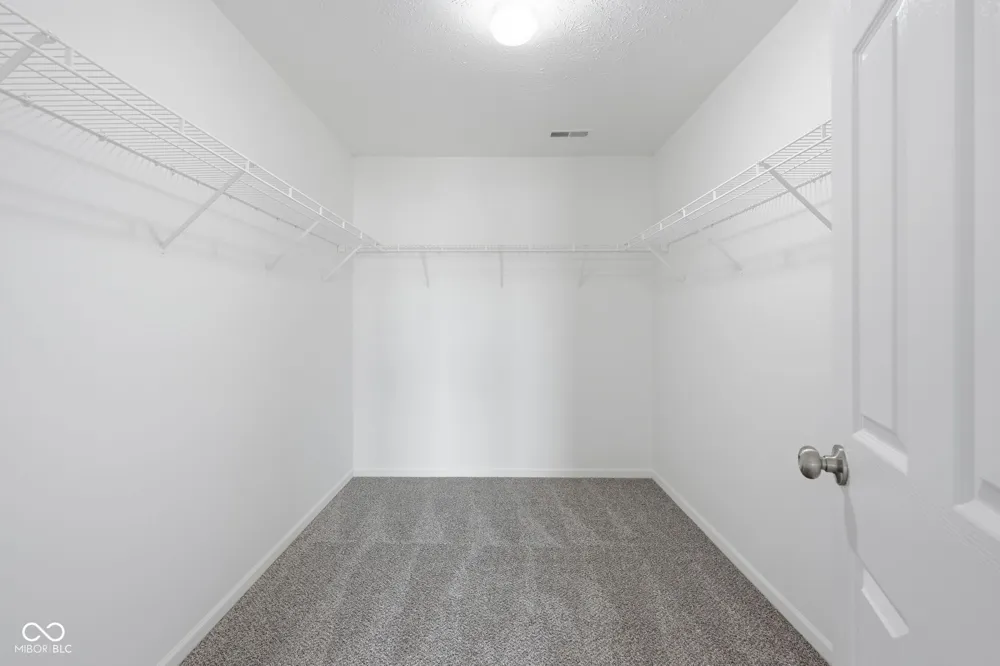 5320 Sandwood Drive Indianapolis, IN 46235