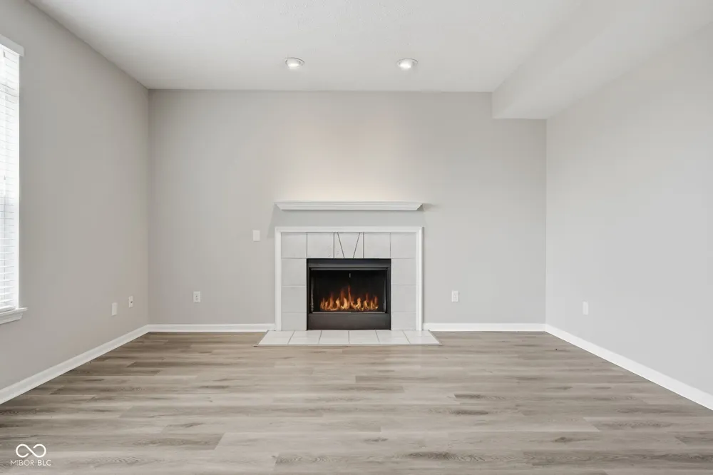 5320 Sandwood Drive Indianapolis, IN 46235
