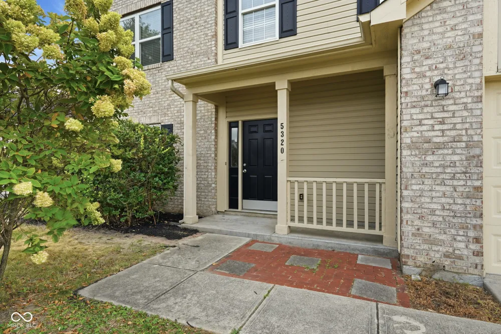 5320 Sandwood Drive Indianapolis, IN 46235