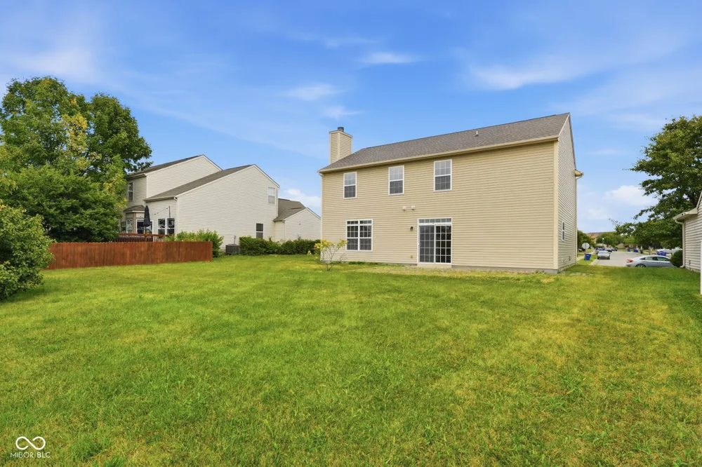 5320 Sandwood Drive Indianapolis, IN 46235