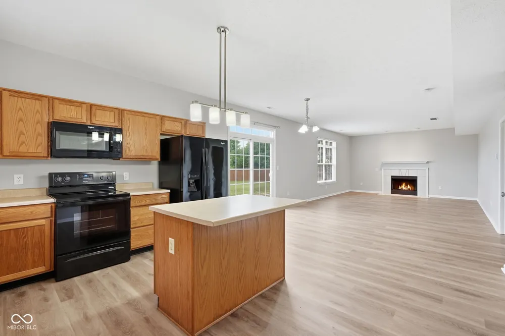 5320 Sandwood Drive Indianapolis, IN 46235