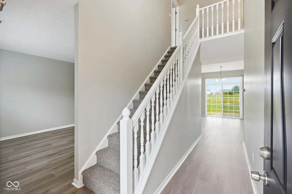 5320 Sandwood Drive Indianapolis, IN 46235