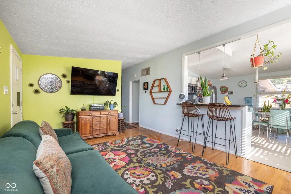 1284 Edmondson Avenue Indianapolis, IN 46219