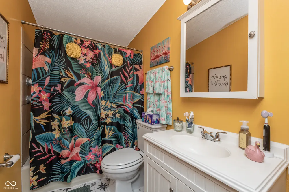 1284 Edmondson Avenue Indianapolis, IN 46219