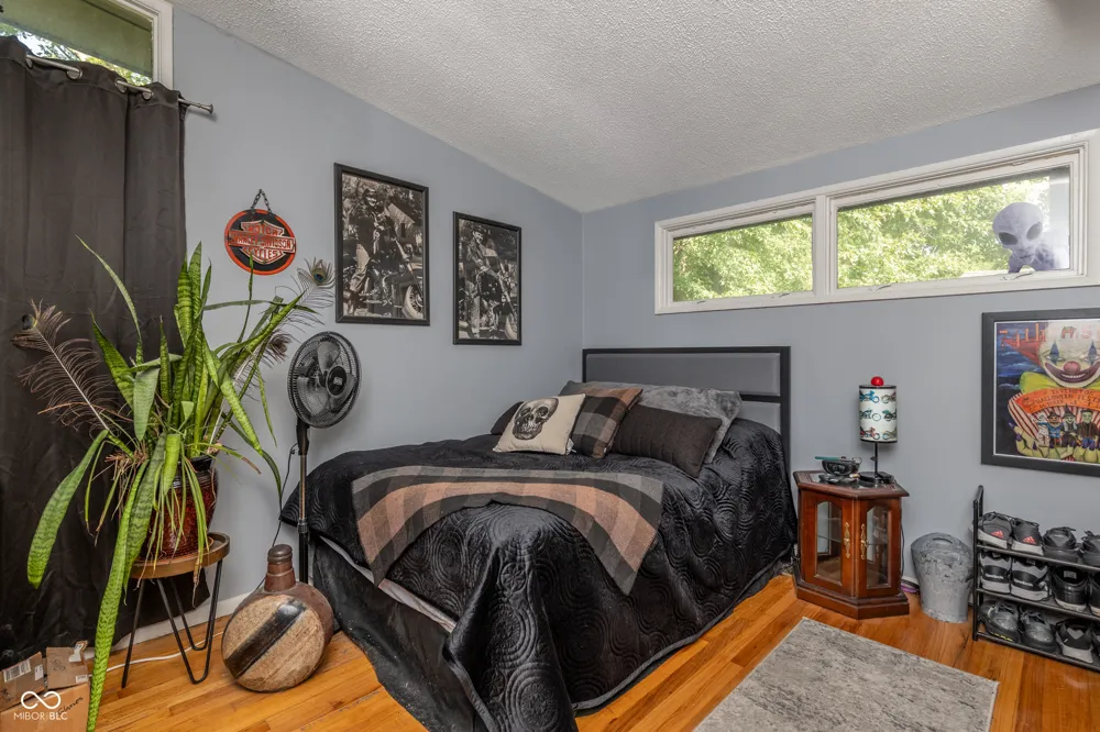 1284 Edmondson Avenue Indianapolis, IN 46219