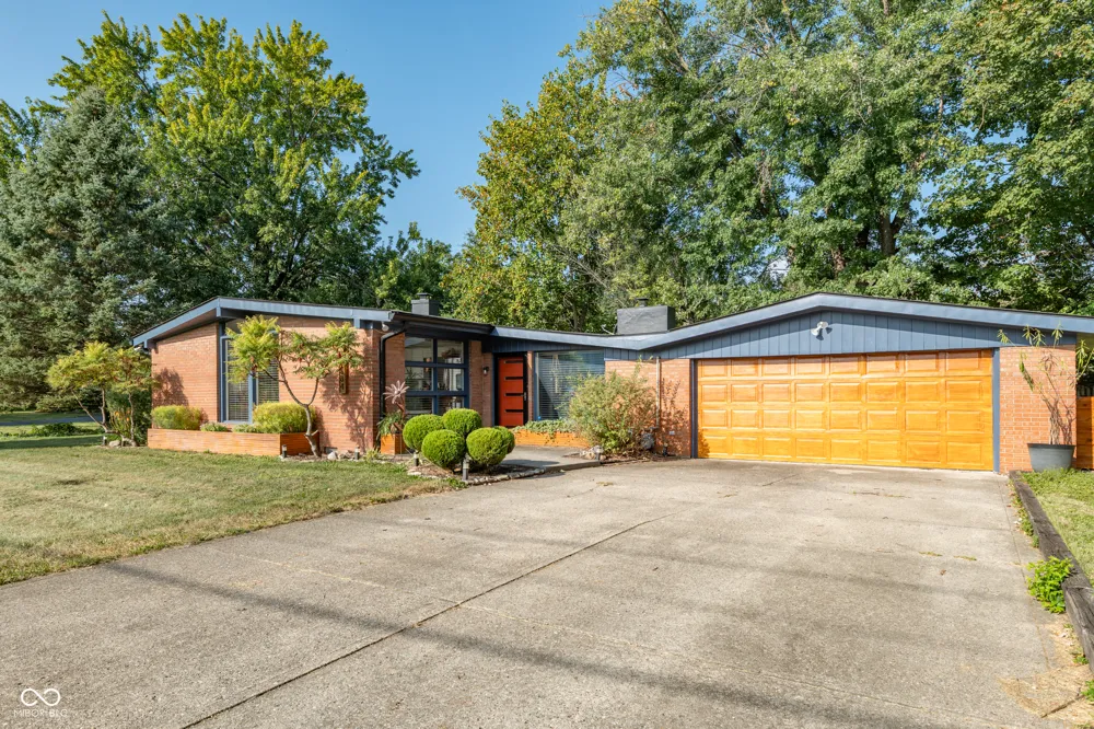 1284 Edmondson Avenue Indianapolis, IN 46219