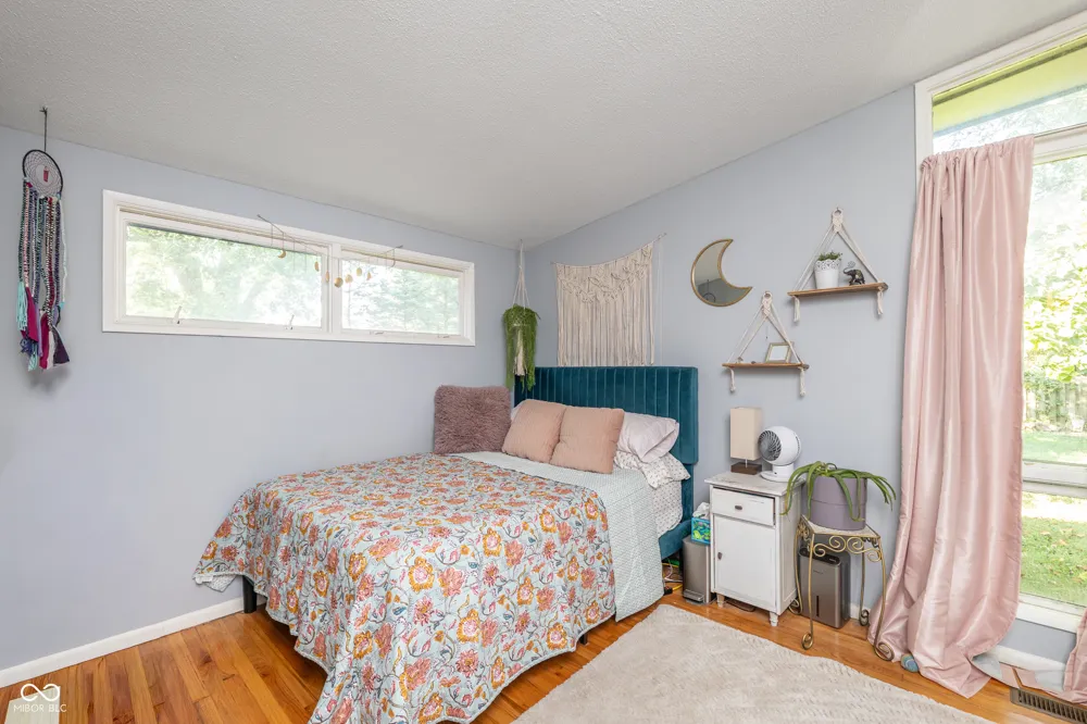1284 Edmondson Avenue Indianapolis, IN 46219