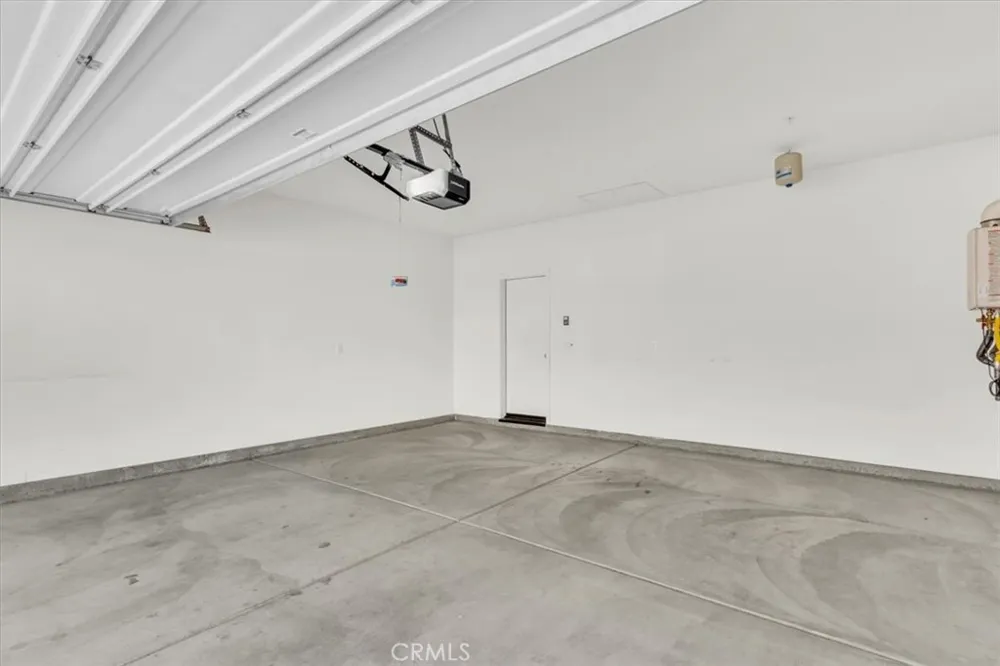 16604 Desert Lily Victorville, CA 92394