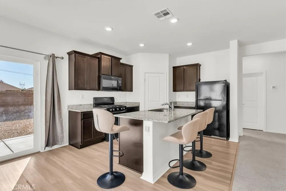 16604 Desert Lily Victorville, CA 92394