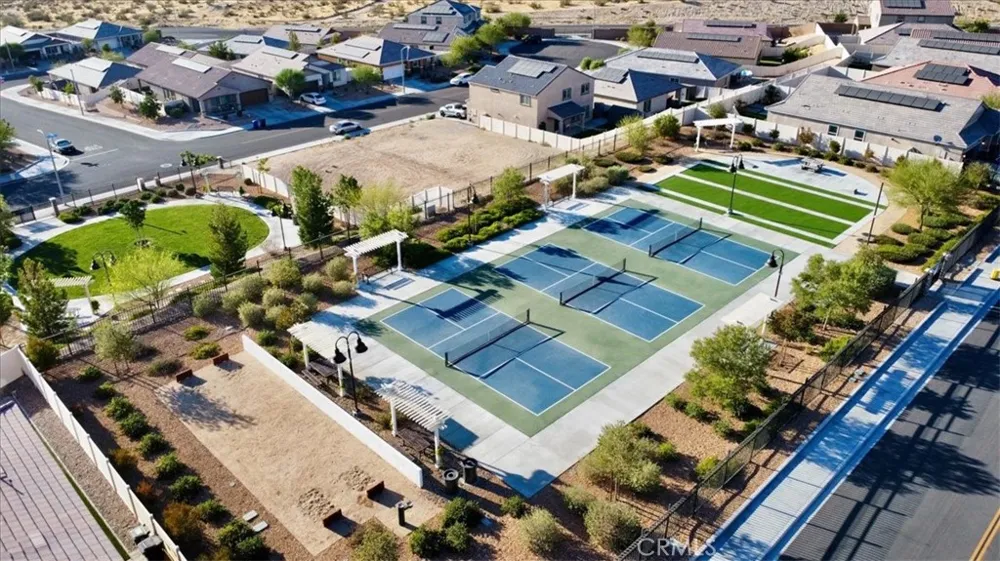 16604 Desert Lily Victorville, CA 92394