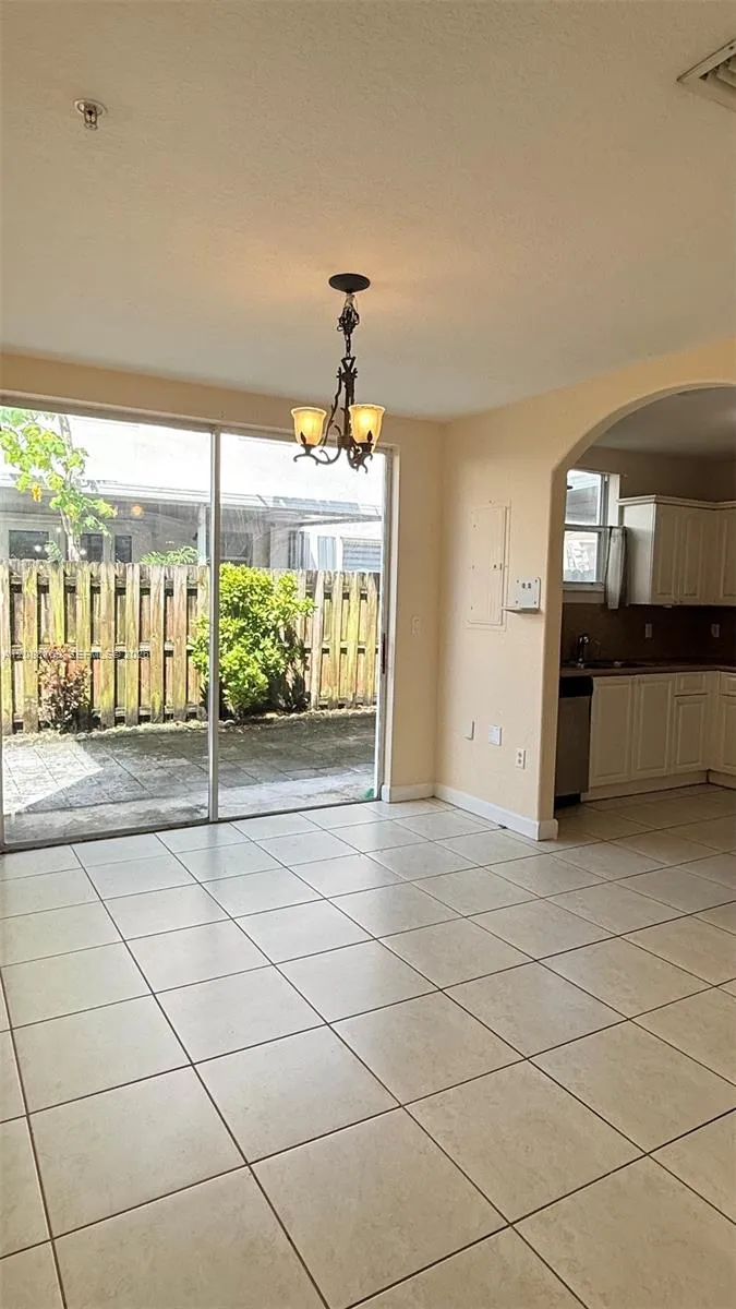 8177 W 36th Ave #7 Hialeah, FL 33018